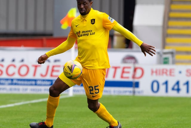 The formation set out by Gary Holt surprised a number of Livingston fans and it seemed to confuse the players judging by their performance in Paisley which could be best described as one dimensional. Efe Ambrose at left wing-back and Aaron Taylor-Sinclair at left centre-back was perhaps the most curious decision of the weekend.