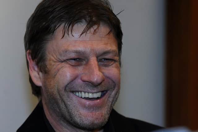 Sean Bean was born on April 17, 1959 in Handsworth, Sheffield. In 1975, he left Brook Comprehensive School and started a job at a supermarket. While at Rotherham College, he became interested in art and then drama and won a scholarship to the Royal Academy of Dramatic Art in January 1981, before going on to achieve global fame