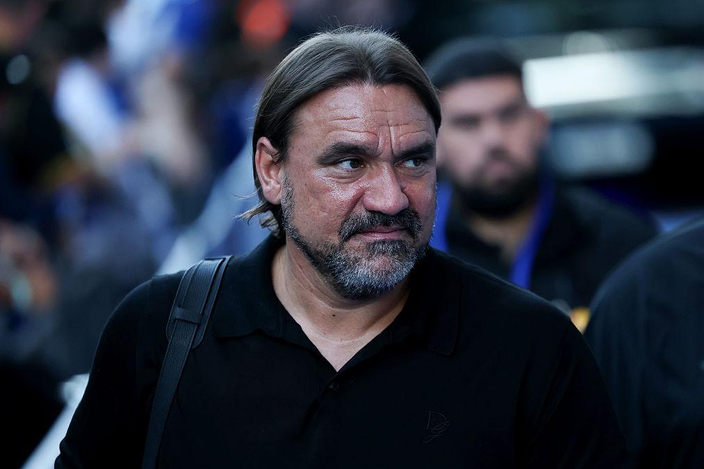 Let's take a look how Daniel Farke could line his Leeds side up.