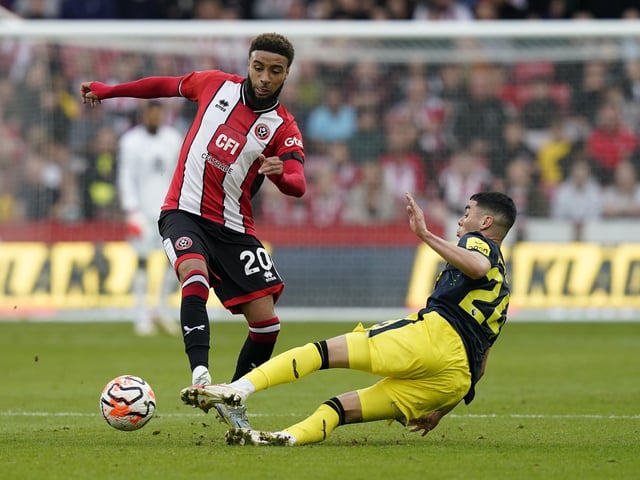 Yes, we're going four at the . Jayden Bogle takes his place as a more traditional full-back but still with license to get forward. With George Baldock seemingly not quite fit enough to start according to Paul Heckingbottom, Bogle keeps his spot