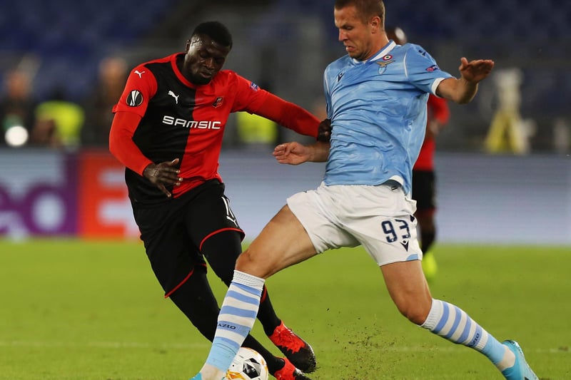 Nottingham Forest-linked striker M’Baye Niang is said to have agreed a move to Italy. The Reds had reportedly been in touch with Rennes about the striker’s availability. (Nottinghamshire Live)