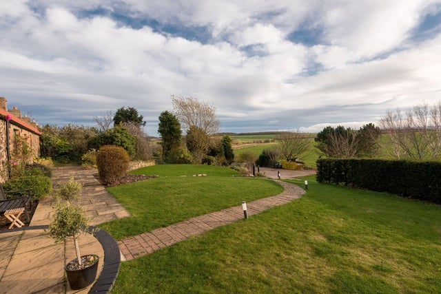 Garden House sits in around a third of an acre of ground, with views over the East Lothian countryside