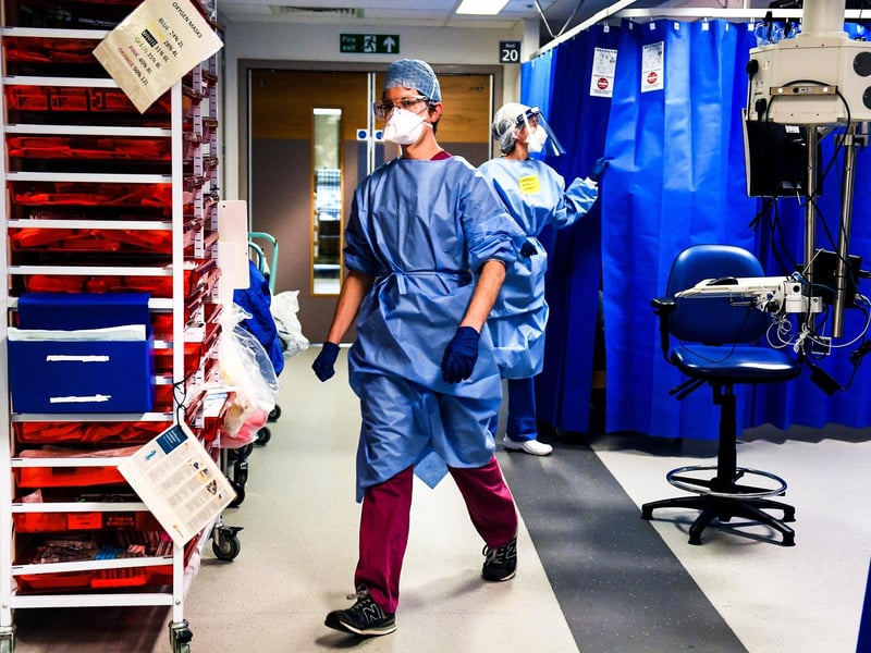 Staff on ICU.