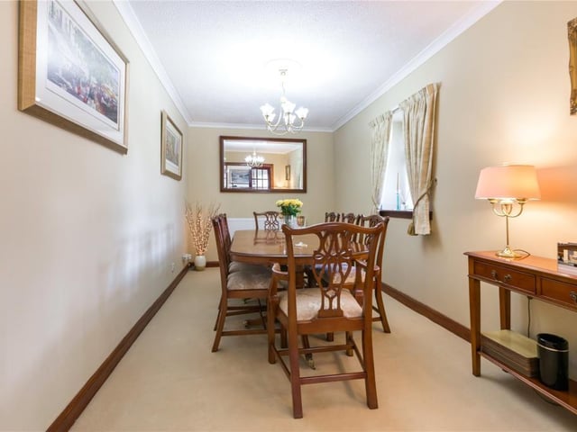 Dining room.