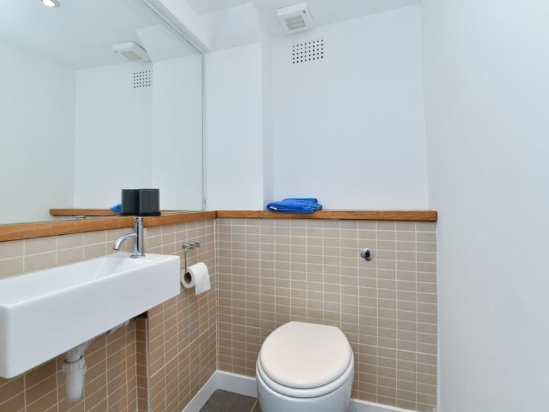 WC.