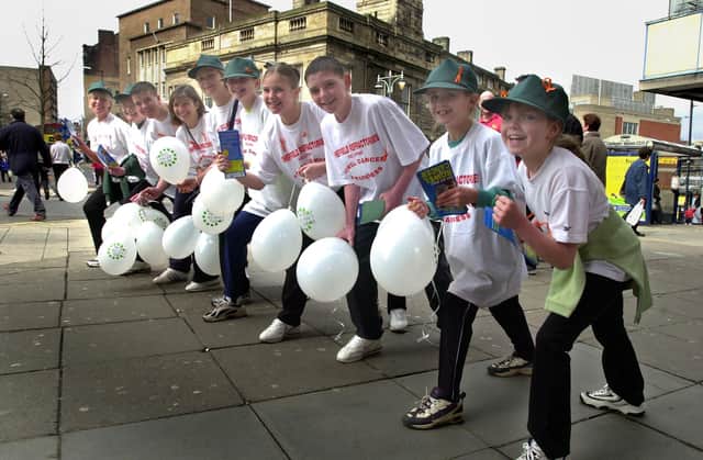 Teams from Sheffield Hospitals and their children were ready for their fun run whcih started at the Castle Market and went around Sheffield to promote healthy eating and exercise for bowel cancer awareness back in 2001