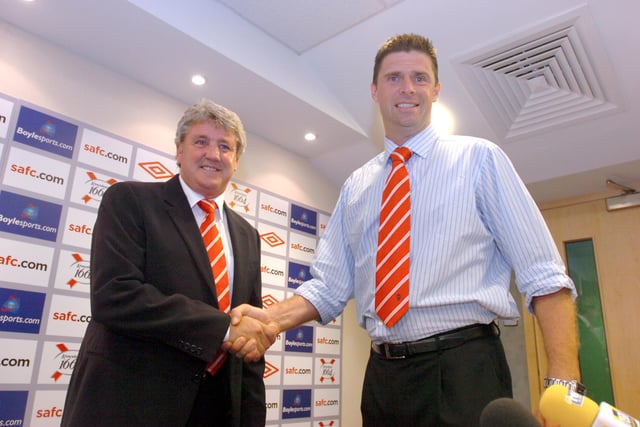 Niall Quinn announces Steve Bruce as Sunderland's new manager.