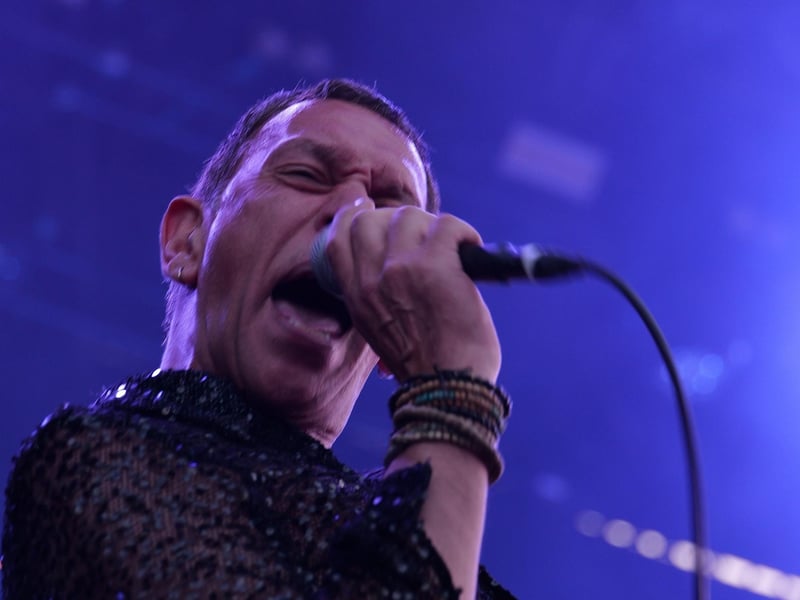 Indie rock legends Shed Seven are heading to Millennium Square in Leeds on July 11, 2025, for a night of their beloved Britpop anthems. This promises to be an essential outdoor gig for anyone who loves their iconic sound. 📍 Millennium Square, Leeds LS2 3AD