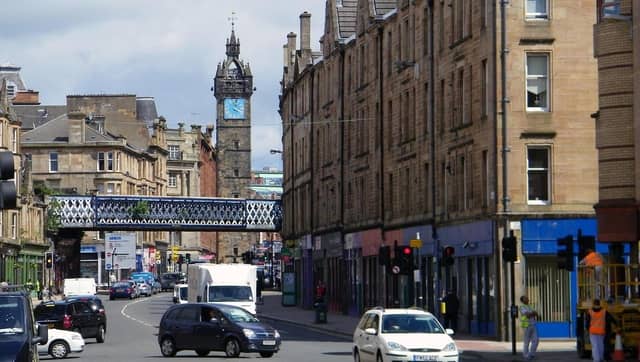 Glasgow City: Total number of recorded crimes per 10,000 population - 829
