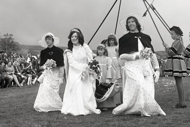 Buxton Advertiser archive, 1974, Hayfield May Queen and her retinue
