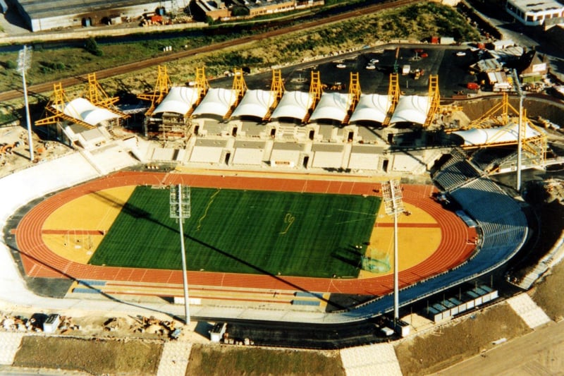 An aerial view of Don Valley Stadium, built for the World Student Games, with Worksop Road visible top right. Opened in 1990, demolished 2013. Ref no: t05198