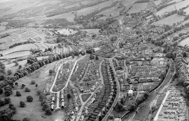 Aerial view of Selkirk, June 1959.