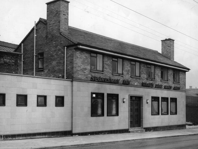 The Sportsman Inn, on Attercliffe Road, Sheffield, in March 1958. Photo: Peter Tuffrey