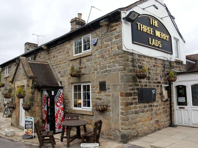 The Three Merry Lads, located on the border between Sheffield and the Peak District, is the perfect place to sit back with a drink. They serve a selection of rum and mixers. The pub has a 4.2 rating on Google with 617 reviews.