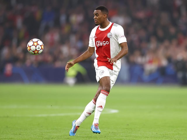 Manchester United and Liverpool have both expressed interest in Ajax midfielder Ryan Gravenberch. The 19-year-old has attracted attention following his performances for the Dutch club last season, as well as representing his country at Euro 2020. (FourFourTwo)