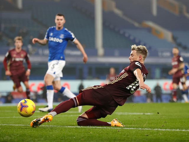 Versatile Leeds United star Ezgjan Alioski fully deserves a new long-term contract, according to Gabriel Agbonlahor. (Football Insider)