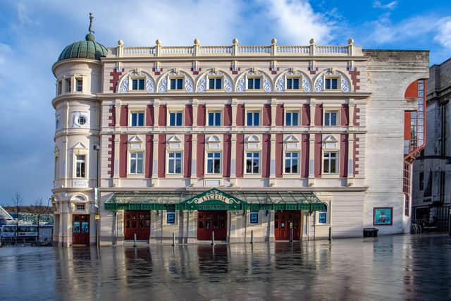 The Lyceum Theatre in Sheffield has unveiled the big names to star in its 2023 panto Beauty and the Beast