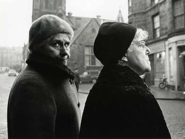 Two elderly ladies at Raeburn Place, Stockbridge