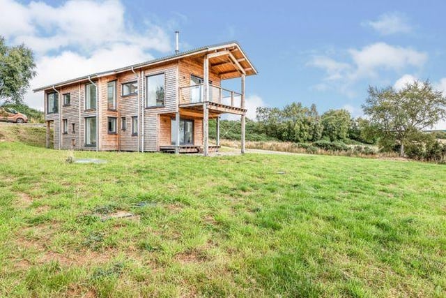 Located at Kinnettas Cottages, Strathpeffer IV14, this new build property was last reduced in price on 8 October 2020. It has a current guide price of £350,000, but was originally listed at £550,000. Property agent: Your Move. bit.ly/3dgJpDw