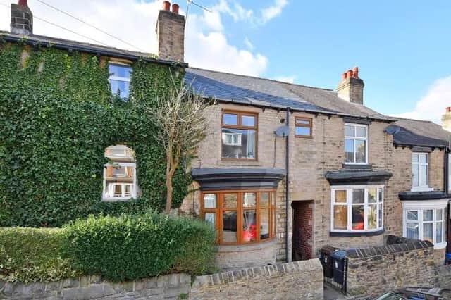 A fabulous three bedroom, stone fronted terraced house with an ultra-stylish interior, situated on an extremely popular cul-de-sac in Walkley.