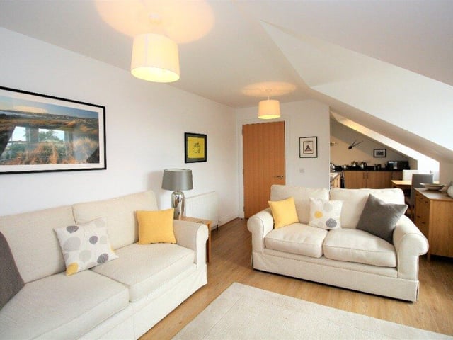 A centrally located two bedroom apartment, located in the heart of St Andrews, just a short walk from the Old Course - £12,000 total stay.