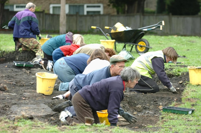 Local residents at the start of a three week archaeological dig at Staveley Hall in  2006