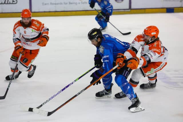 Steelers outwork Storm at Manchester