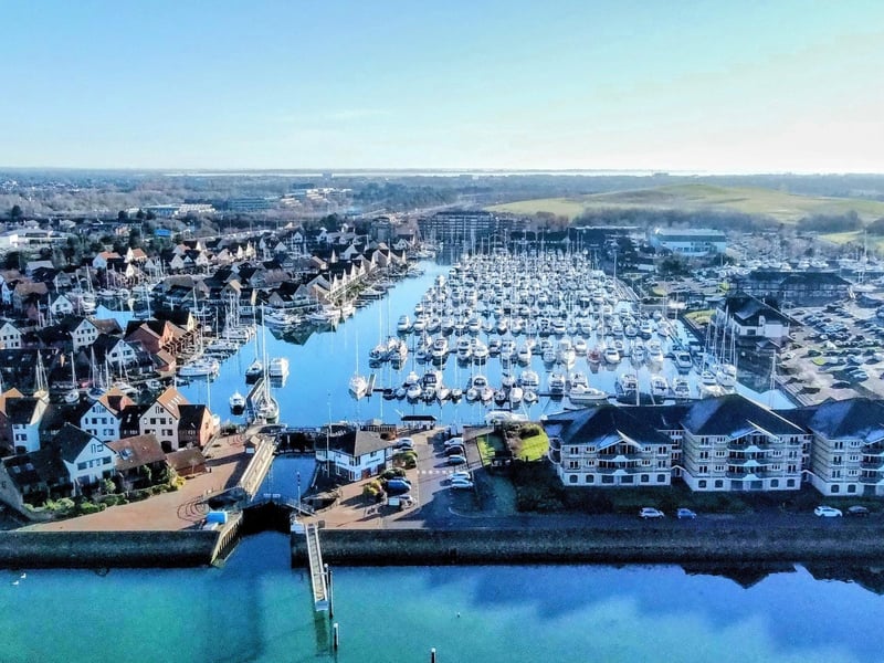 If ever there was a place to visit where you feel like you are on holiday then Port Solent is it. The gorgeous marina is surrounded by fantastic restaurants as well as some nice homes which makes you feel like you are thousands of miles away on holiday instead of in the north of Portsmouth!
Picture: Simon Frost - Instagram: @frosty_the_droneman