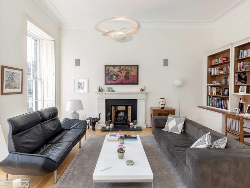 Drawing room.