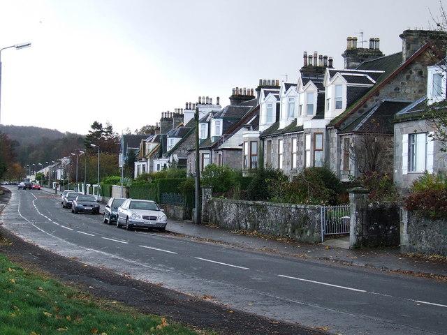 The population in Renfrewshire rose by 2.8% in the last five years. In 2019 the population was 179,100 which was an increase of 4,870 from the figure recorded in 2014.