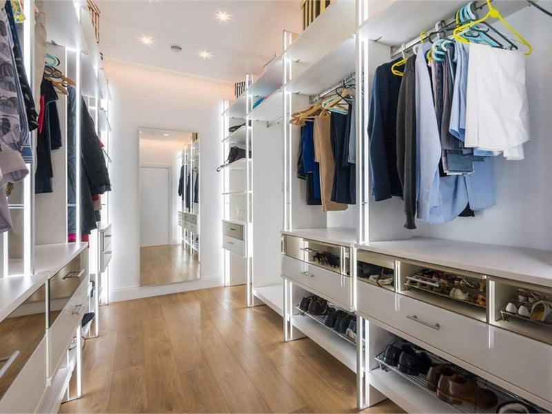 Dressing room.
