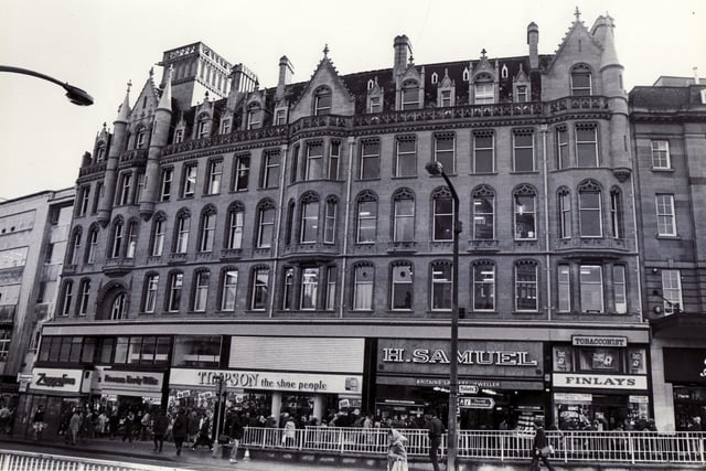High Street, Sheffield , January 1982, showing the old "Fosters" building, later know as the Norwich Union building.