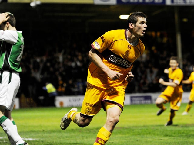 The scorer of THAT goal. His form that season on loan from Everton netted him a move to Coventry City. Has since made a couple of seven-figure fee transfers. Currently with Birmingham City.