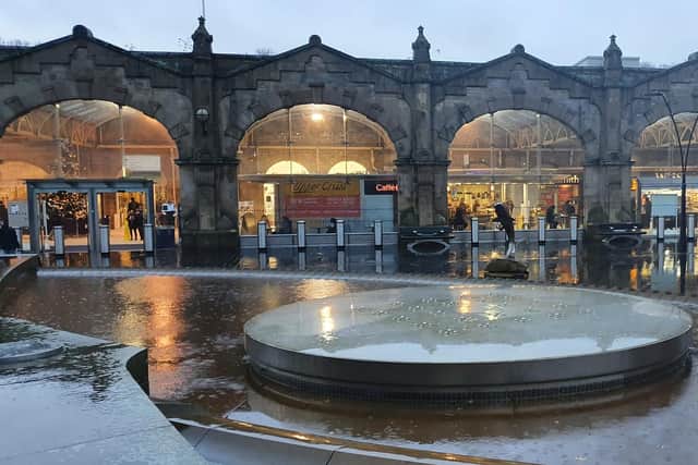 Torrential rain from Storm Barra cannot hide the fact that Sheffield’s most famous water feature is still not working two years after it broke.