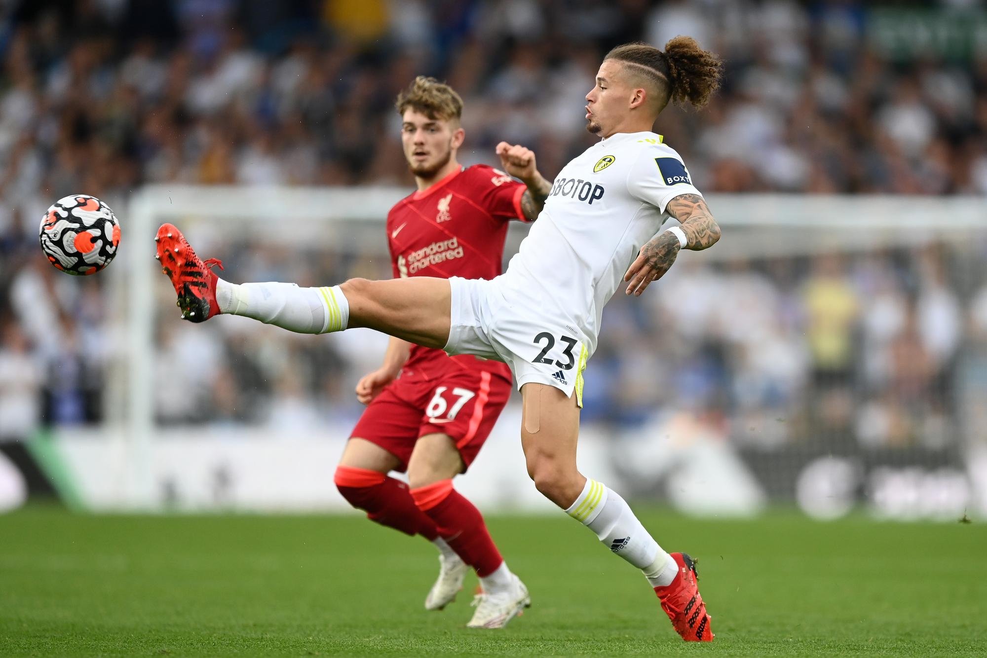 Reports coming out Spain this morning have said that Manchester City could make a move for Leeds United and England star Kalvin Phillips
