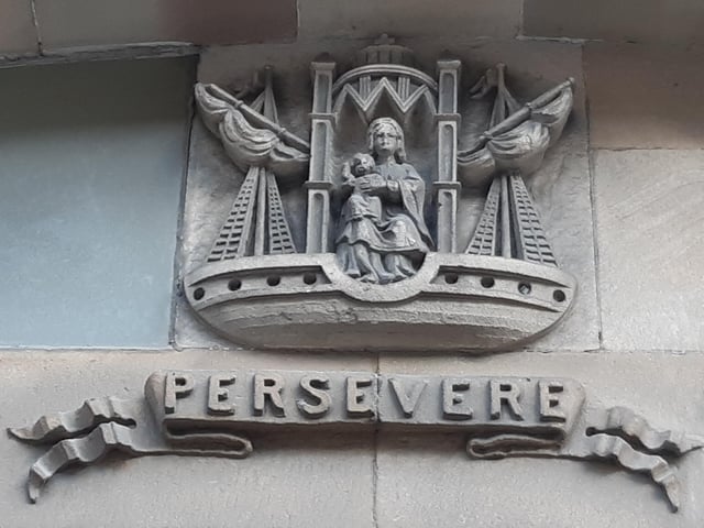 Every independent burgh. needs its own coat of arms and Leith was no different. Granted on Feburary 27, 1889, the coat of arms bears the famous "Persevere" motto. The coat of arms can still be seen all over Leith today.
