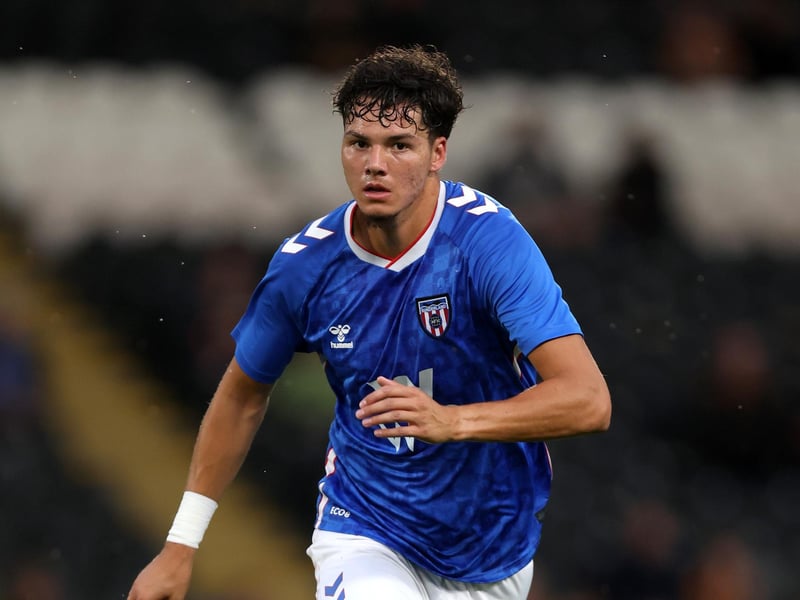 Jenson Seelt has joined VfL Wolfsburg on loan for the 2025-26 season. The 22-year-old defender, who arrived on Wearside in June 2023, will spend the campaign in the Bundesliga. Seelt has made 21 appearances in all competitions for the Black Cats, including two in the Premier League this term.