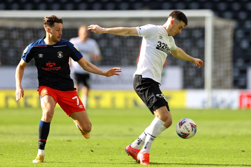West Brom could be set to raid Derby County's already depleted squad, with reports suggesting the Baggies are keen on their key forward Tom Lawrence. The ex-Man Utd starlet has racked up 142 appearances in two seasons for his club (Daily Mail)