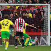 Adam Davies of Sheffield United saves a penalty from Teemu Pukki of Norwich City: Simon Bellis / Sportimage