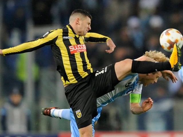 Burnley are showing ‘concrete interest’ in Vitesse forward Bryan Linssen. The Dutchman is out-of-contract this summer. (Voetbal via Football Oranje)