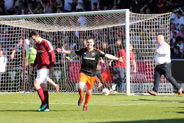 Sheffield United's John Fleck celebrates scoring his side's second goal at Sixfields - Pic David Klein/Sportimage