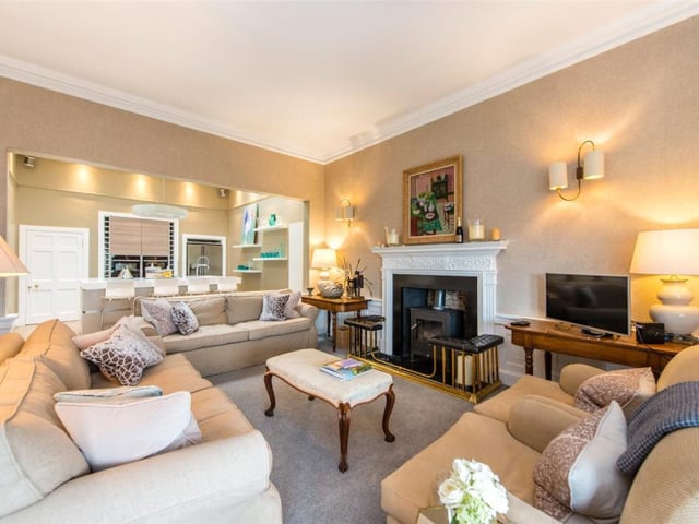 Drawing room.