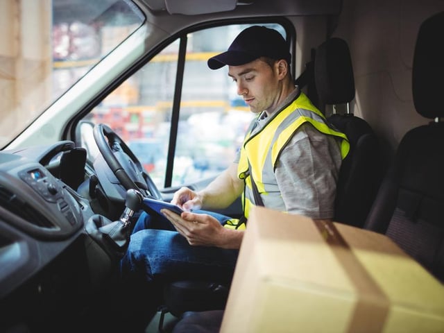 Blue Arrow is recruituiting van drivers for over the Christmas period, covering the G21 and G22 areas. There is one position currently available, which will require delivering parcels to both commercial and residential addresses on a dedicated parcel route. The salary is £11.14 per hour. Apply here: bit.ly/3lGP7Sf (Photo: Shutterstock)