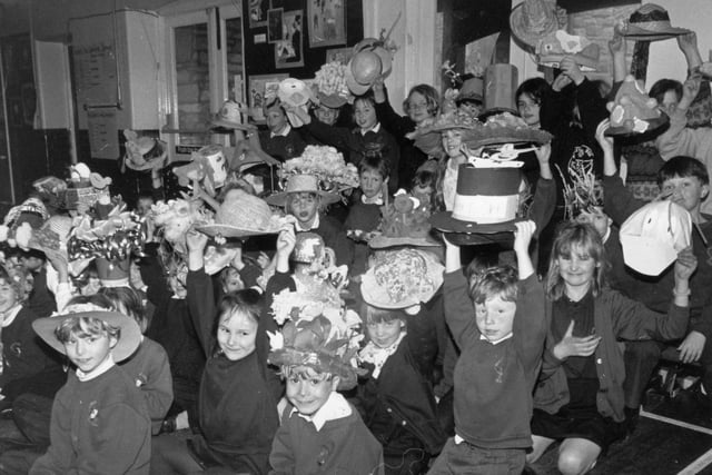 Buxton Advertiser archive, 1995, Whaley Bridge Primary Easter bonnet competition