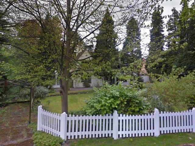 This house sold for £550,000 in April 2020.