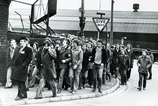 Pickets from Hadfields Limited on the march during the steel strike in 1980