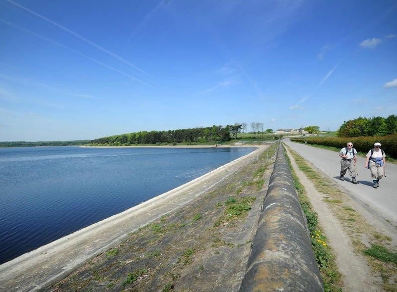 This five-mile circular route offers a sense of rural escape with big sky views and Red Kites overhead. The New Inn at Eccup has recently returned under the same management as the Myrtle Tavern, bringing that same dog-loving ethos to the reservoir’s doorstep.