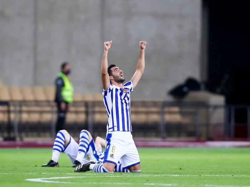 Mikel Merino could replace the legendary Sergio Busquets at Barcelona three years after Newcastle United sold him to Real Sociedad. (Mundo Deportivo) 

 (Photo by Fran Santiago/Getty Images)