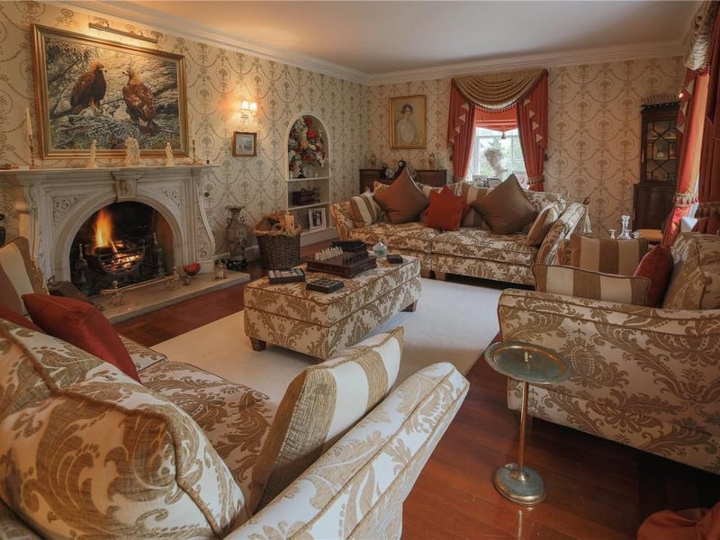 Drawing room.