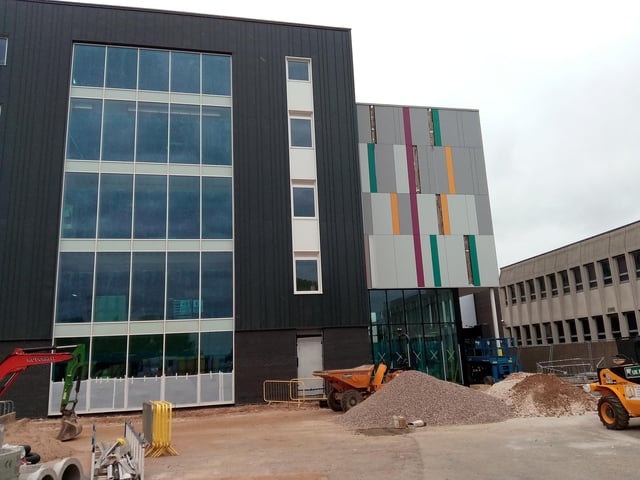 The Doncaster University Technical College, seen from College Road